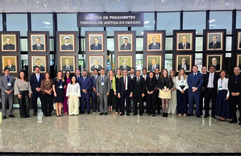 1ª Reunião Técnica da Câmara Nacional de Precatórios é realizada no Tribunal de Justiça do Estado do Paraná.
